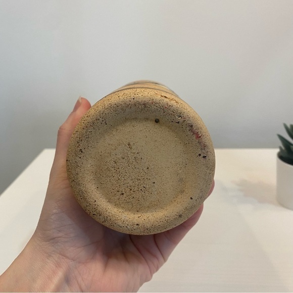 Vintage Mexican Sandstone Vase Floral Vase - Picture 9 of 10